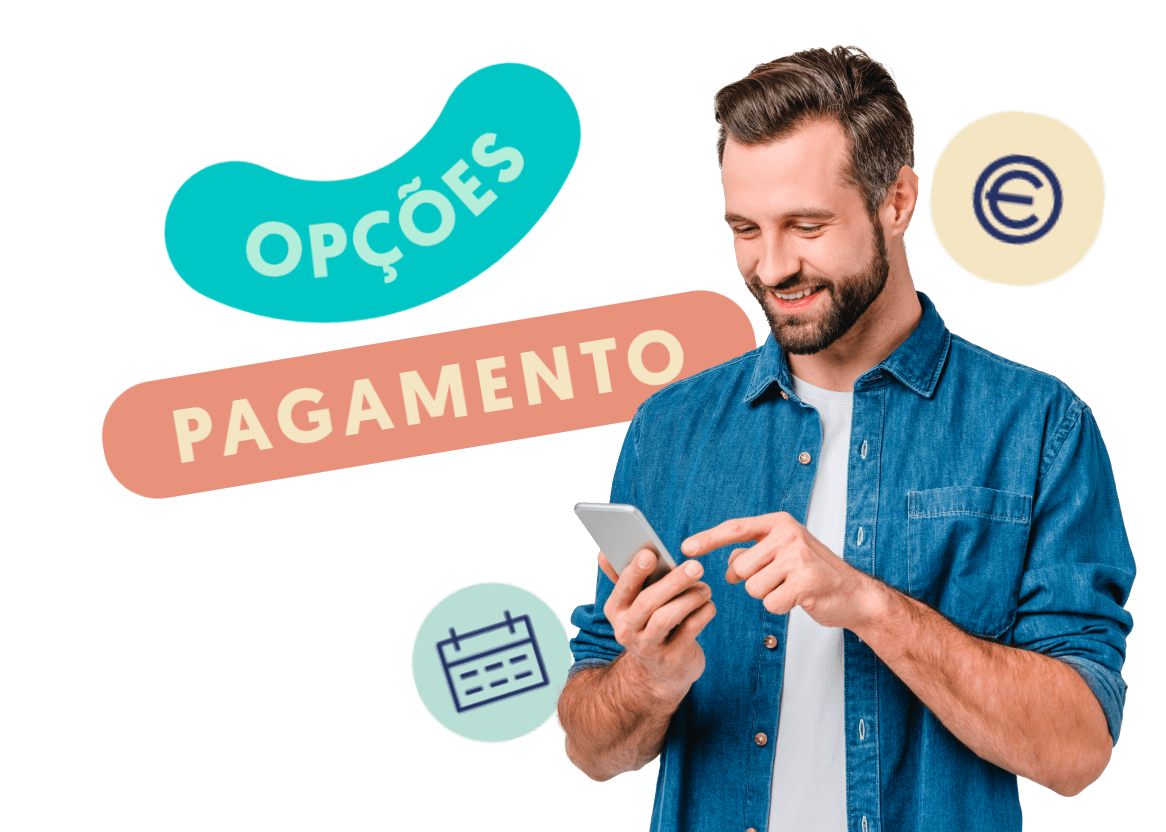 Hombre sosteniendo un movil